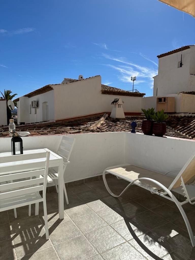 Right By The Pool Area In Capistrano Village! Nerja Eksteriør bilde